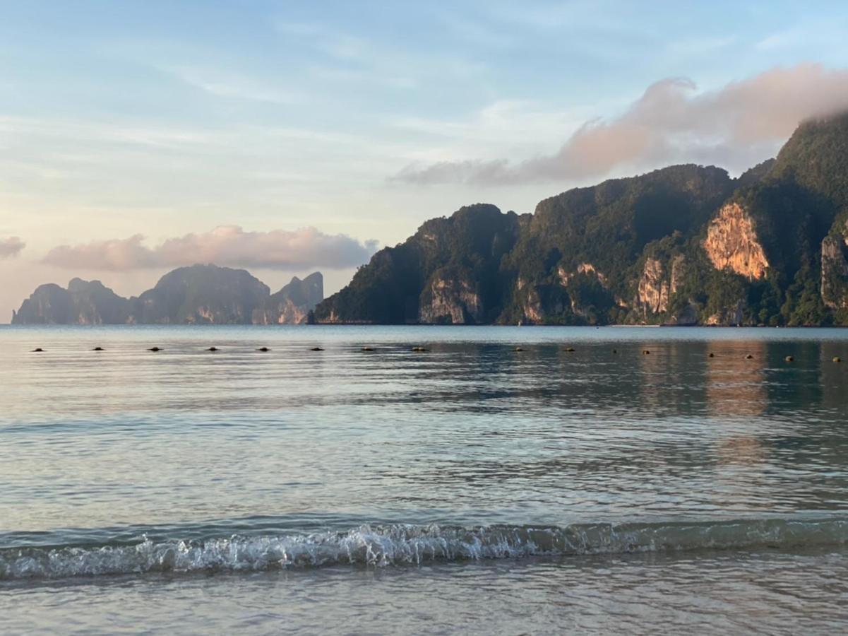 U Rip Resort Phi Phi Hotel Exteriör bild